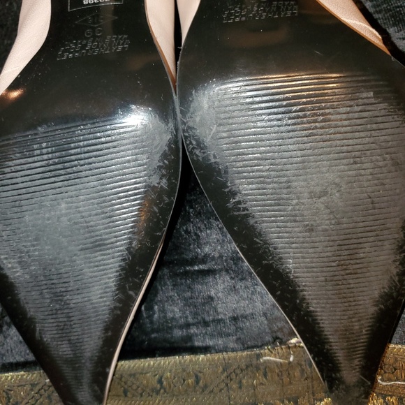 Bronx Sexy Scalloped Leather Heels Sz 9 Like New! - Picture 7 of 8